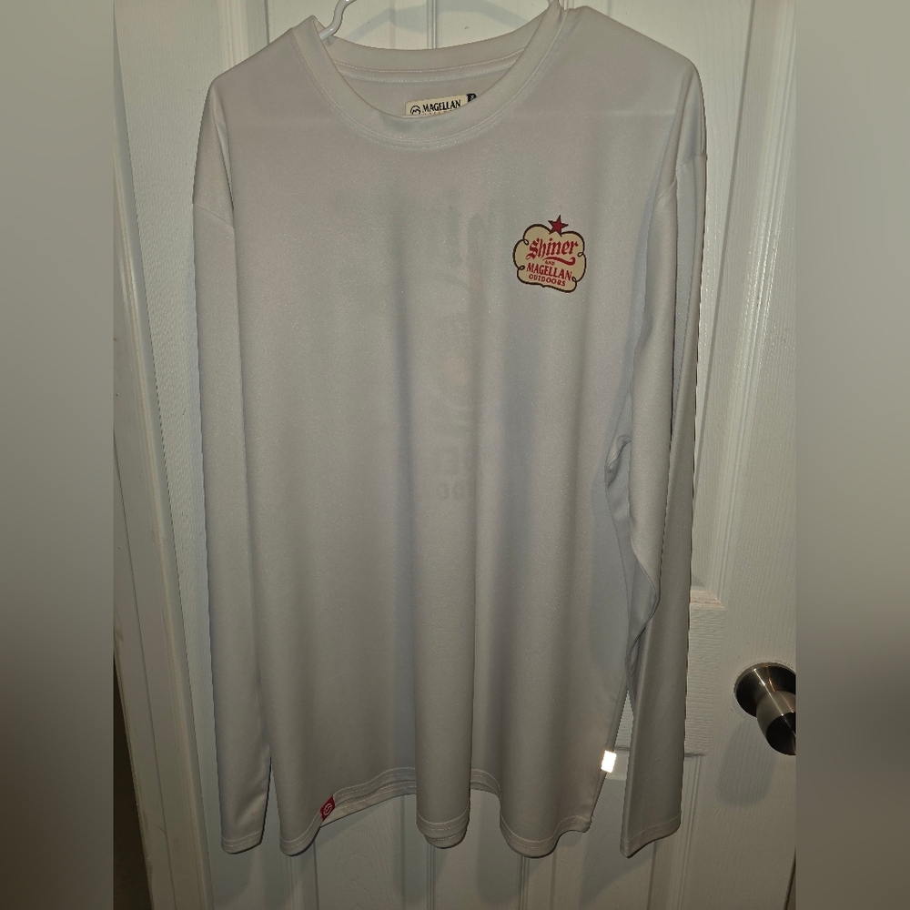 Magellan Outdoors White Long Sleeve Shirt